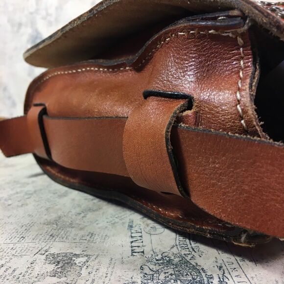 PATRICIA NASH ITALIAN LEATHER STUDDED SADDLE BAG - Picture 12 of 15